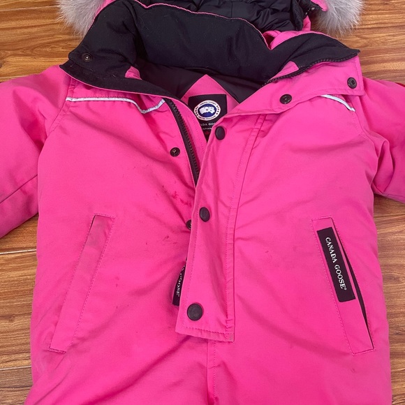 Size 2-3 - Picture 2 of 12